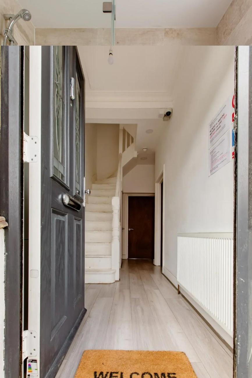 Double Room Edmonton Green, London N9 Ngoại thất bức ảnh